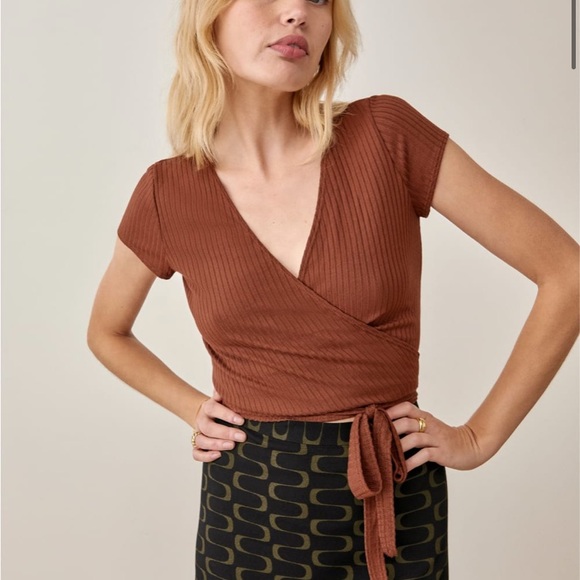 Reformation Tops - Flora Top in Chestnut